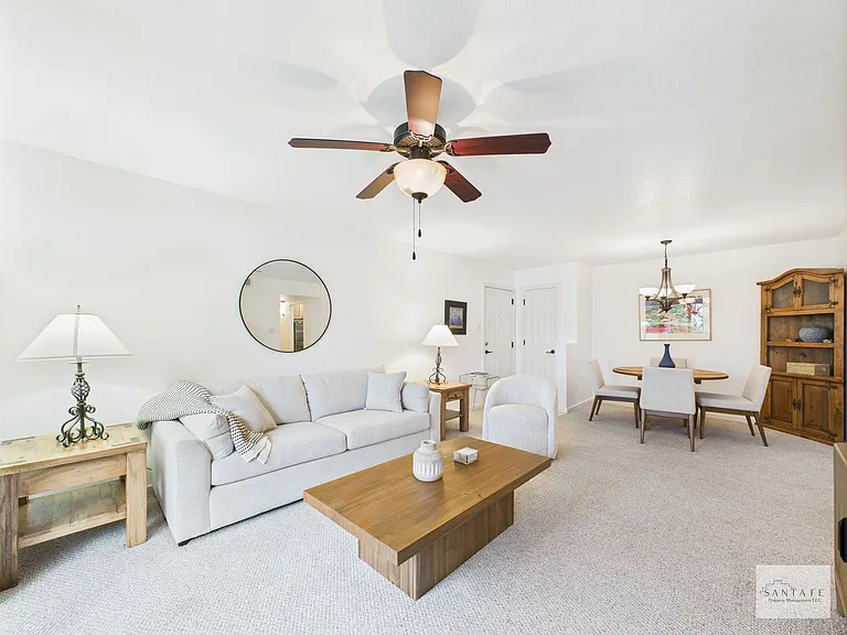 601 W San Mateo Rd #40 — Photo 3