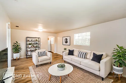 1123 De Paul Dr Photo 1