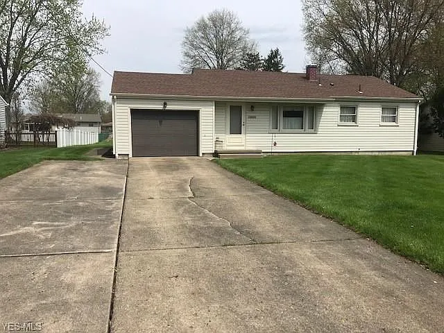 3808 Ayrshire Dr photo 1