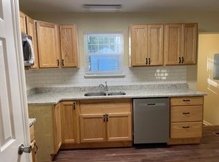 808 Hidden Glen Dr, Charlotte, NC 28273