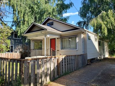 4623 SE Division St, Portland, OR, 97206