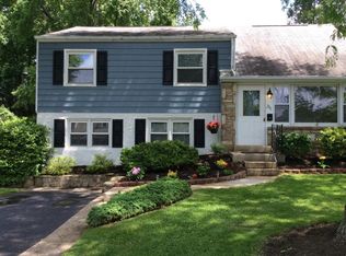 1315 Bradford Rd, Oreland, PA 19075