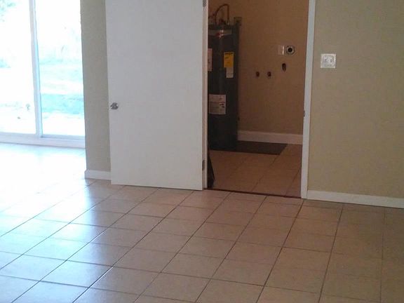 Utility with Washer/Dryer Hookup