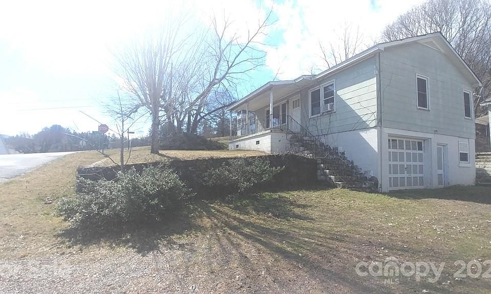 1st image of 15 Nesbitt St