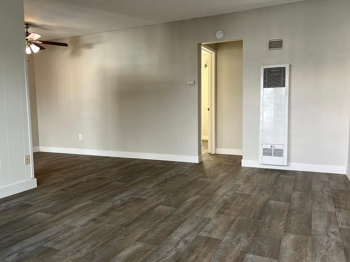 Building Photo - 4446 47th St #4