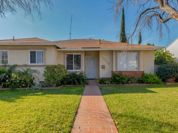 15500 Chatsworth St, Mission Hills, CA 91345