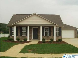 5001 Frankford Dr SE, Owens Cross Roads, AL 35763