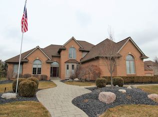 47520 Beckenham Blvd, Novi, MI 48374