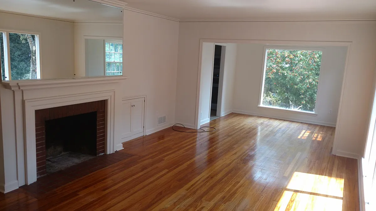 Building Photo - 1295 Madrona Ave SE