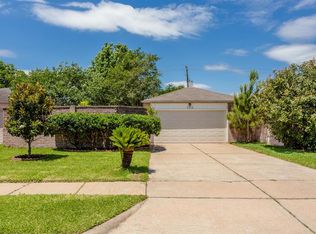 9218 Beringwood Dr, Houston, TX 77083