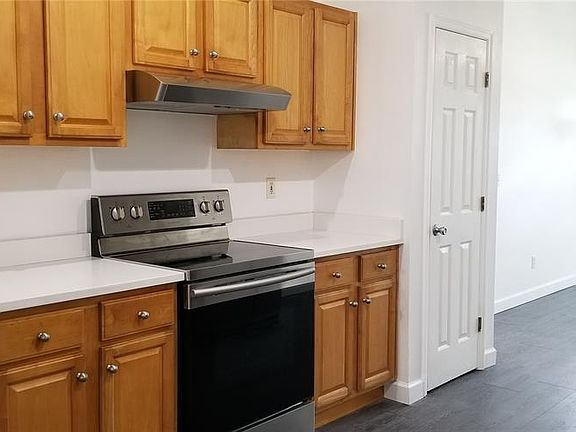 4th image of 3611 W Bay Ave