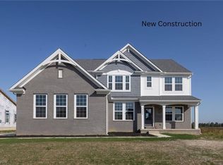 36698 W Shore Pkwy, North Ridgeville, OH