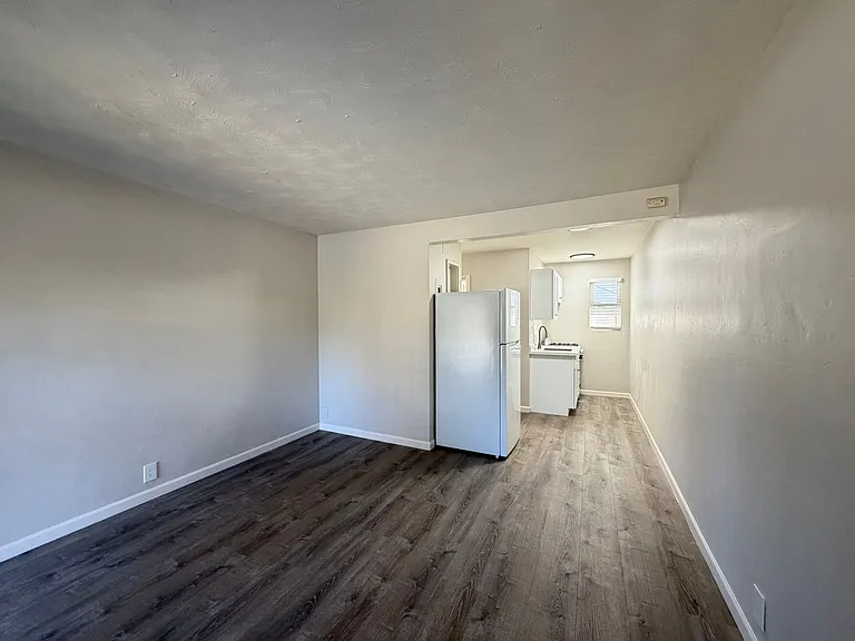 829 N 4th Ave — Photo 9