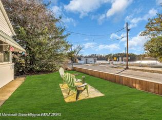 1708 Lake Dr, Toms River, NJ 08757