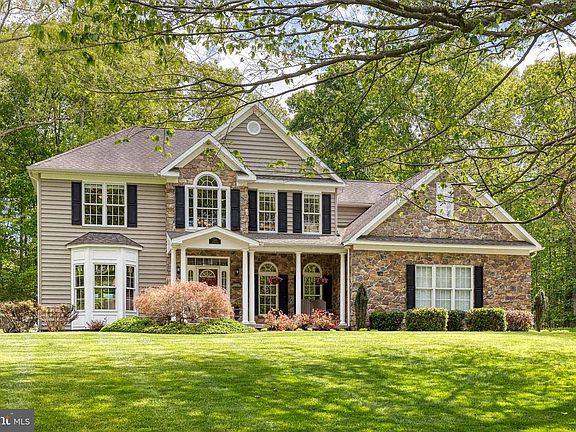 3rd image of 1263 Macton Rd