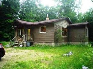 7177 Maple Grove Rd, Munising, MI 49862