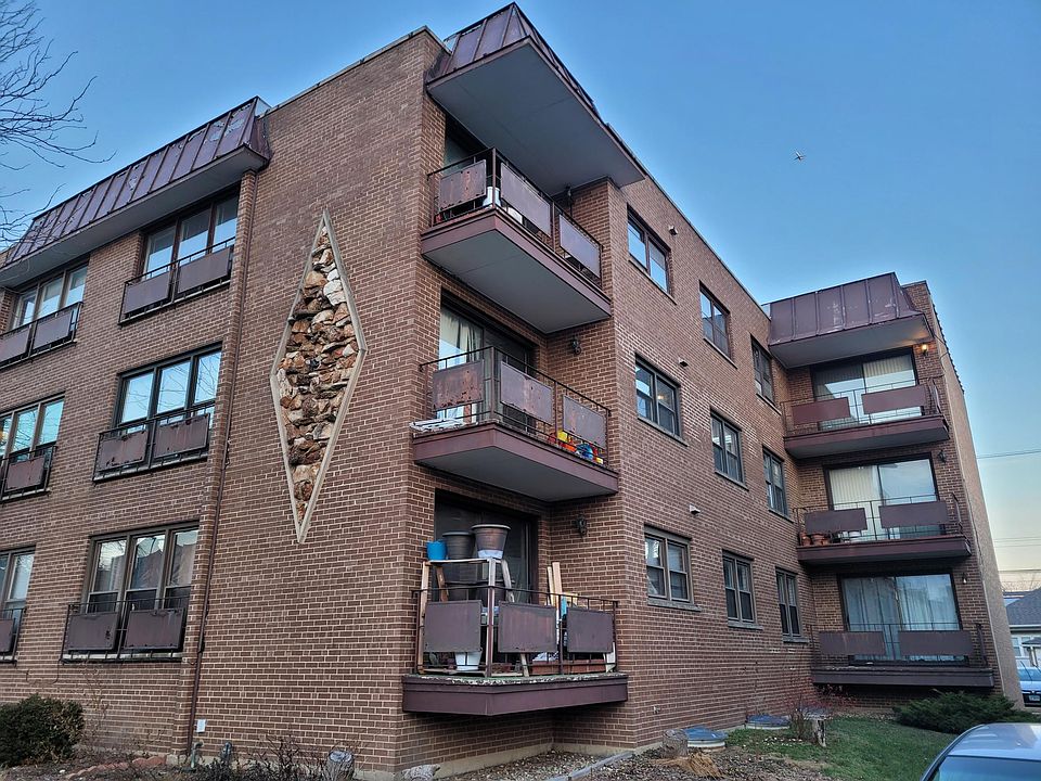 1st image of 6517 N California Ave APT 302