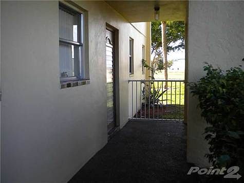 3rd image of 8110 Sunrise Lakes Blvd APT 112