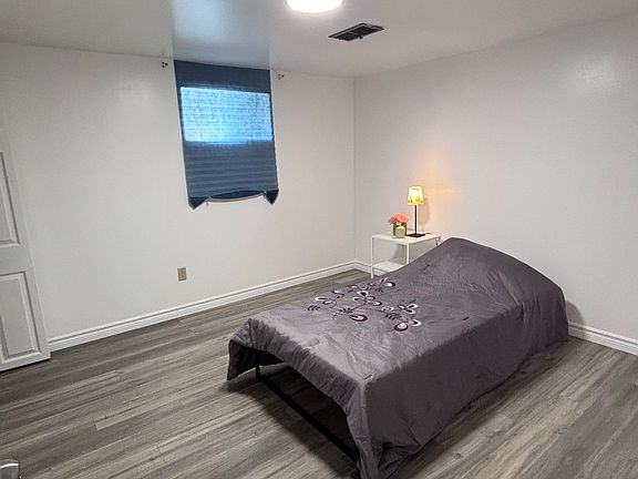 4th image of 1092 Fennell Ave E #2