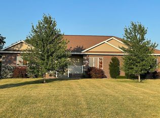 2710 N Grant Rd, Carroll, IA 51401