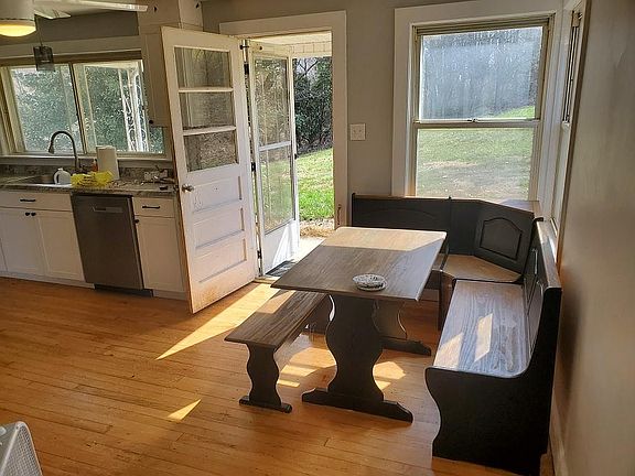 Breakfast Nook