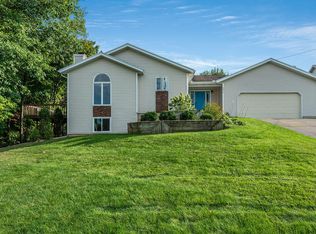 3830 Murray View Dr NE, Lowell, MI 49331