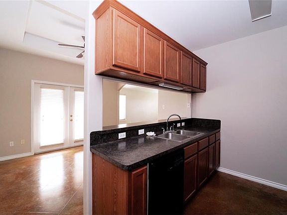 5th image of 6633 Rhine Dr