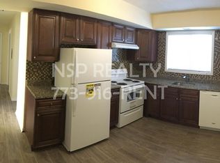 1416 Carol St #2B, Park Ridge, IL 60068