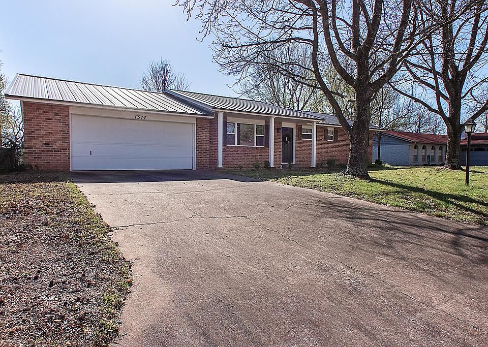 1st image of 1374 S Paradise Ln