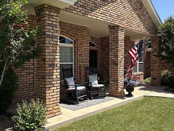 3rd image of 128 Sandpiper Ct