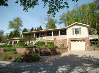 110 Government Ln, Irwin, PA 15642