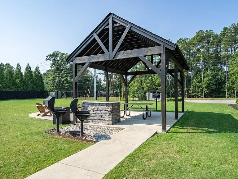 Morganton Place Apartment Homes — Photo 20
