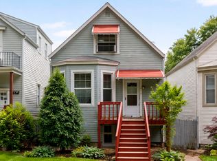 4136 N Sacramento Ave, Chicago, IL 60618