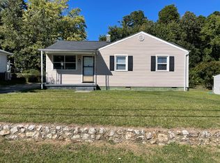 3508 Gentry St, Greensboro, NC 27407