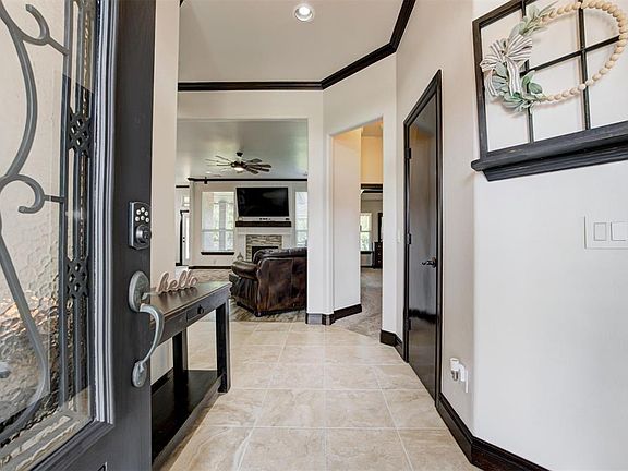 2nd image of 1401 Jaxon Ct