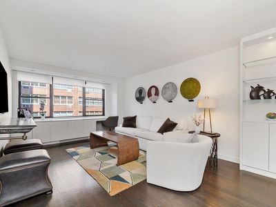 301 E 69th St APT 4B, New York, NY, 10021