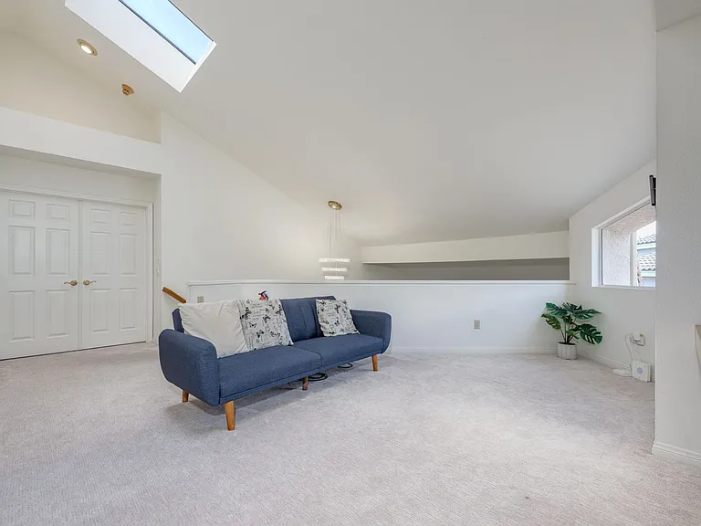 1011 S Mountcrest Ct — Photo 19