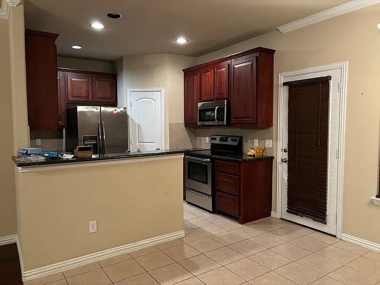 3736 Sicily St — Photo 5