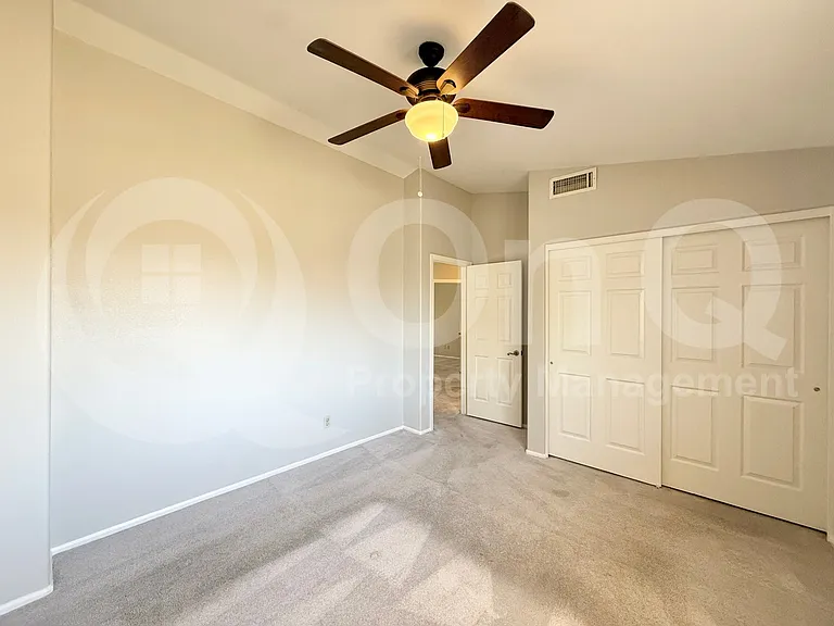 182 W Knox Rd — Photo 21