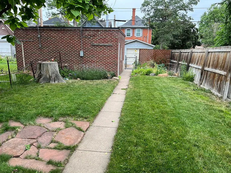 601 S Washington St — Photo 17