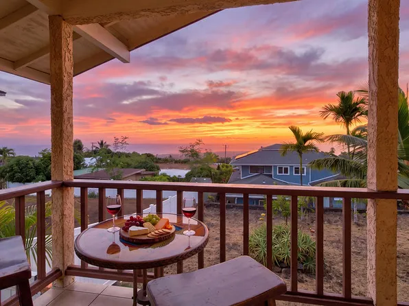 74-5042 Kealapua St, Kailua Kona, HI 96740