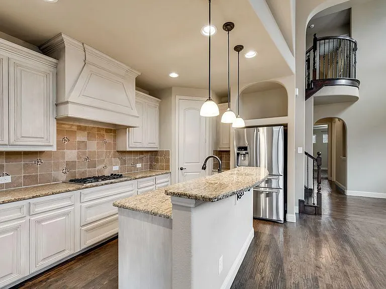 8408 La Fontaine Dr — Photo 14
