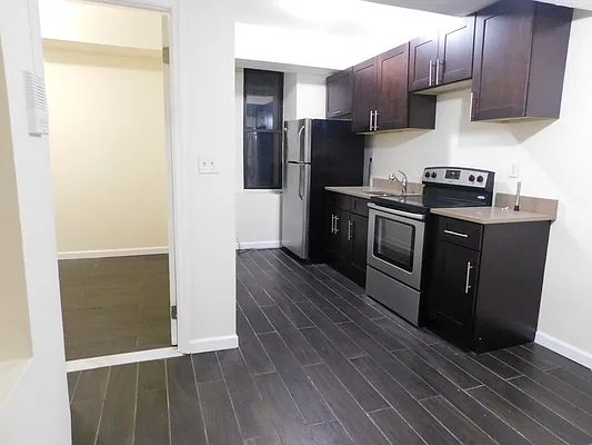 Rented by Uptown Flats LLC | media 1