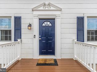 207 Oak Ave, Pikesville, MD 21208