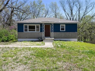 3553 N 59th St, Kansas City, KS 66104 | Zillow