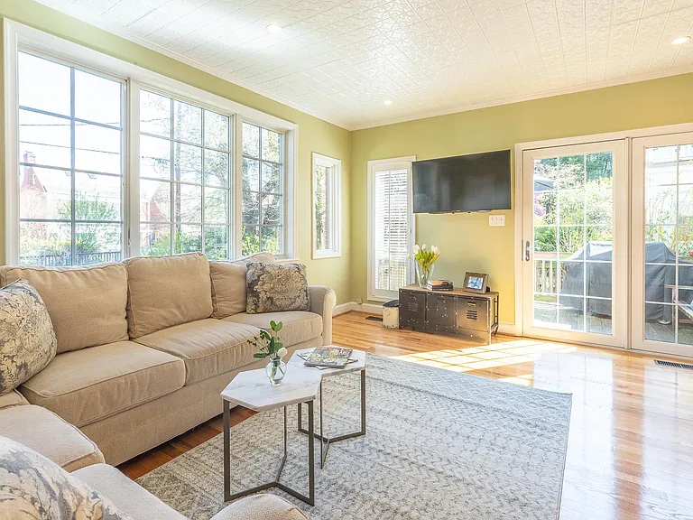 4515 Yuma St NW — Photo 10