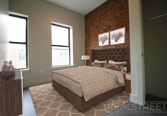 3rd image of 358 Kosciusko St #4C