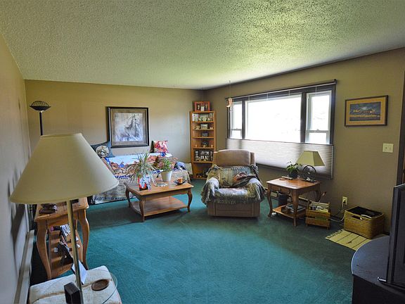 2nd image of 13275 Country Dr