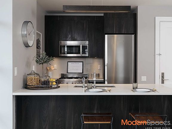 2nd image of 13-33 Jackson Ave #4B