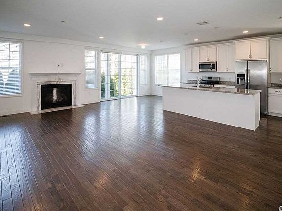 5th image of 2401 Townhome Way